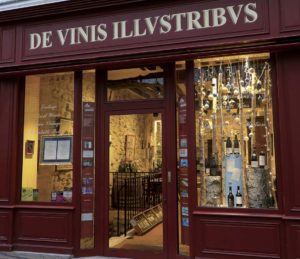 De Vinis Illustribus in Paris Storefront. Courtesy image