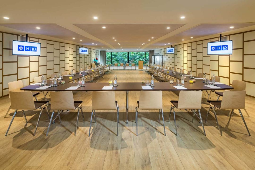 Checklist for Planning Seminars and Meetings | Business Travel Destinations
