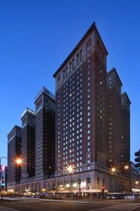 Hilton Chicago Exterior