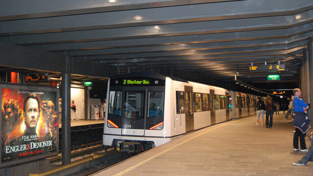Oslo Nationaltheatret Station. Courtesy image by Maxxi under Creative Comms license.
