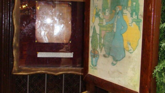 Enjoy dinner or some sangria where famous painters used to meet, such as Miquel Utrillo, Ramon Casas and Santiago Rusiñol. And, of course, Picasso. (c) Rob Hard 4 Cats in Barcelona's Gothic Quarter (Exterior)