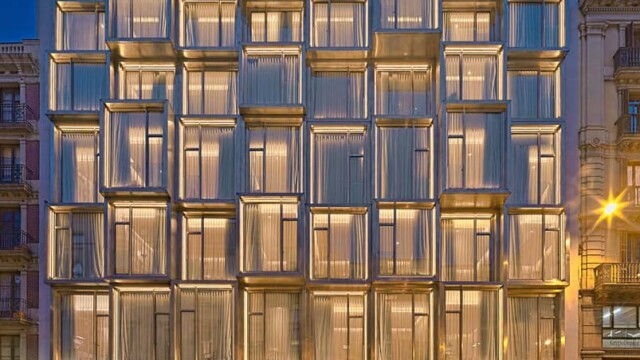 Courtesy image H10 Cubik Hotel Barceloan Exterior