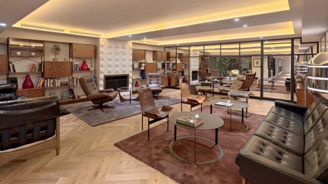 Courtesy image H10 Cubik Hotel The Library