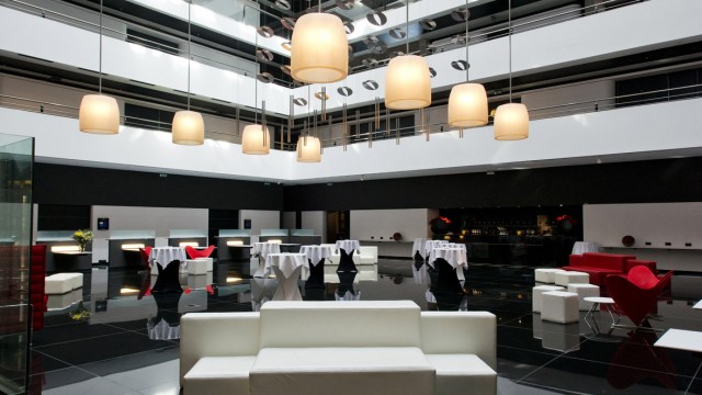 Hilton Madrid Airport Atrium Event Setup