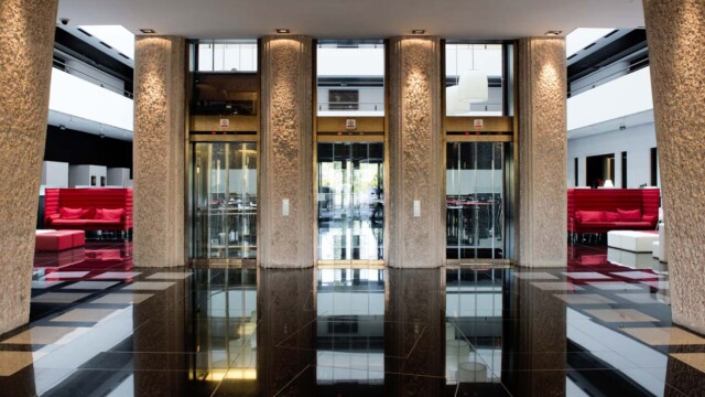 Courtesy image Hilton Madrid Airport Lobby