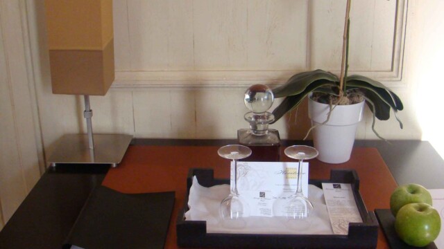 My hotel room was comfortable and located in a quiet neighborhood near the city center. (c) Rob Hard Heritage Av Liberdade Guest Room Desk