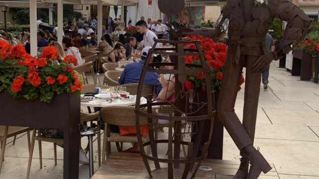El Pimpi Courtyard in Malaga Spain.
© 2023 Rob Hard El Pimpi Courtyard in Malaga Spain