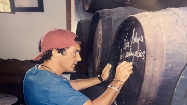 El Pimpi - Malaga Spain - Picture of Photo of Antonio Banderas Signing His Wine Barrel