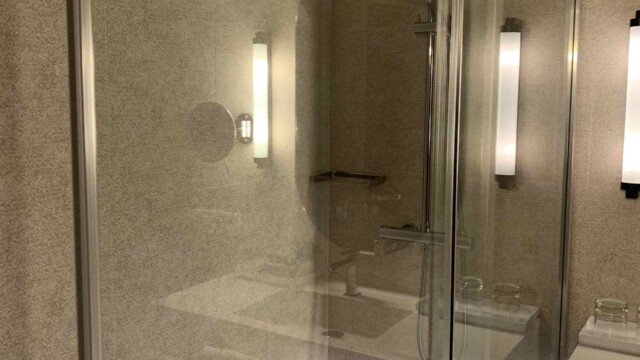 Hotel Molina Lario Guest Room Bathroom.
© 2023 Rob Hard Hotel Molina Lario Guest Room Bathroom