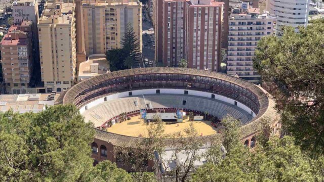 Malaga Bullring - View from Parador Malaga Gibralfaro.
© 2023 Rob Hard Malaga Bullring - View from Parador Malaga Gibralfaro