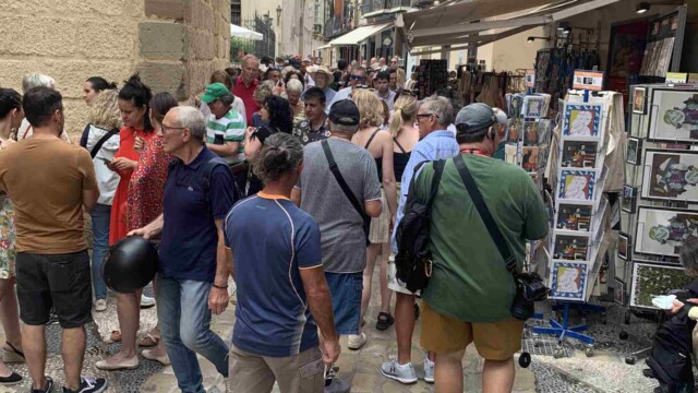 Malaga Spain - Historic City Center.
© 2023 Rob Hard Malaga Spain - Historic City Center
