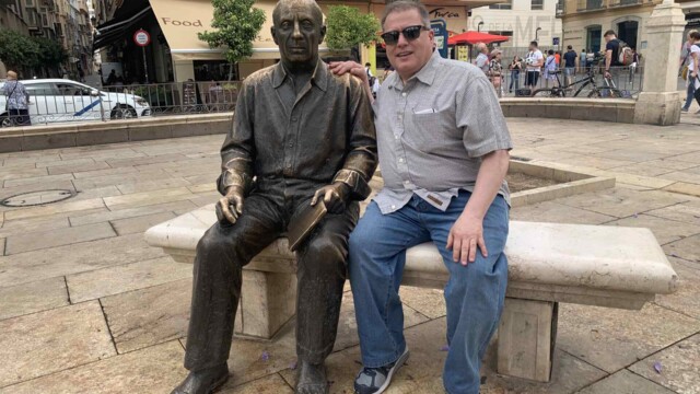 Sitting with Pablo Picasso at His Monument Bench in Malaga Spain.
© 2023 Rob Hard Sitting with Pablo Picasso at His Monument Bench in Malaga Spain